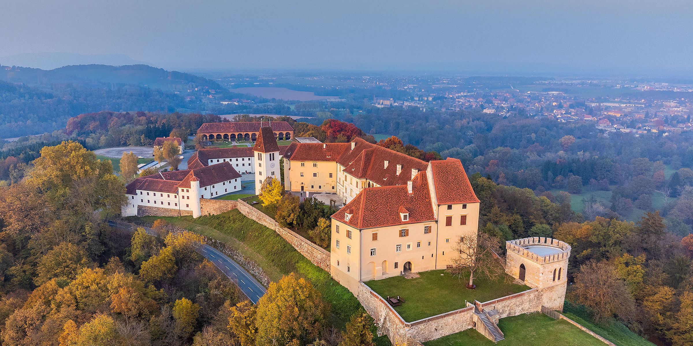 Il castello di Segau dall'esterno