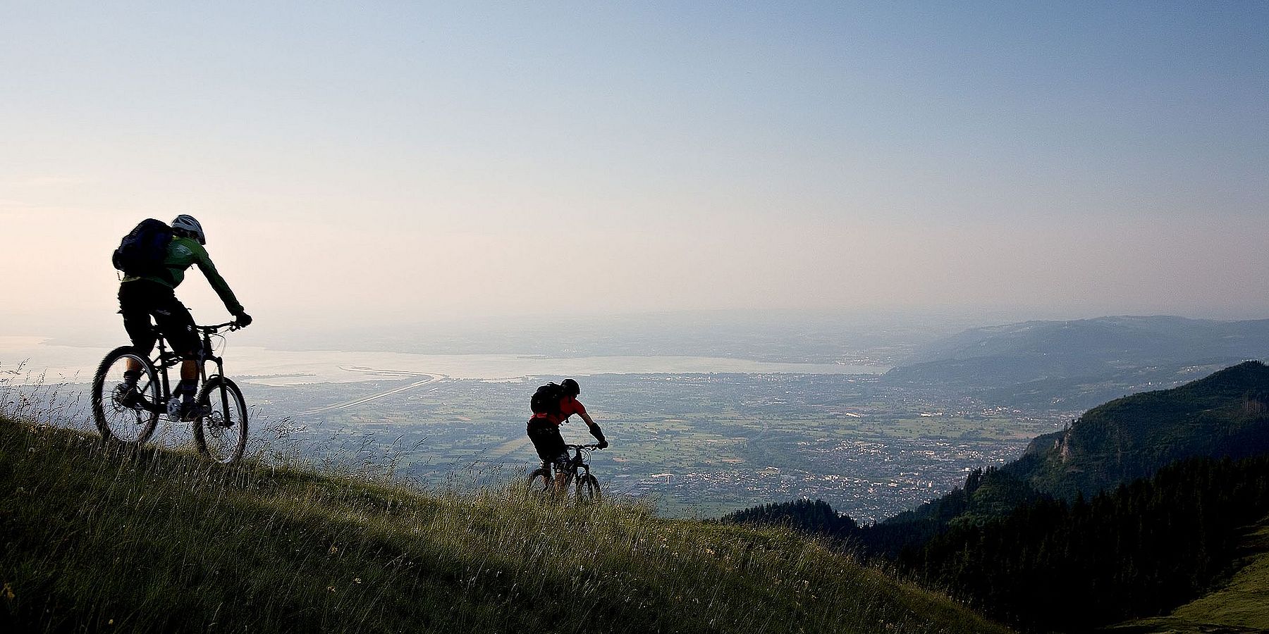 In bicicletta in estate